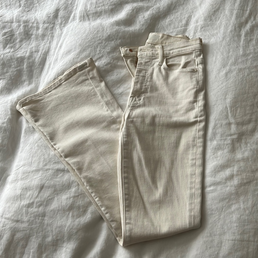 Amazing condition MOTHER cream stretch high waisted  Weekender Skimp (flare) 23